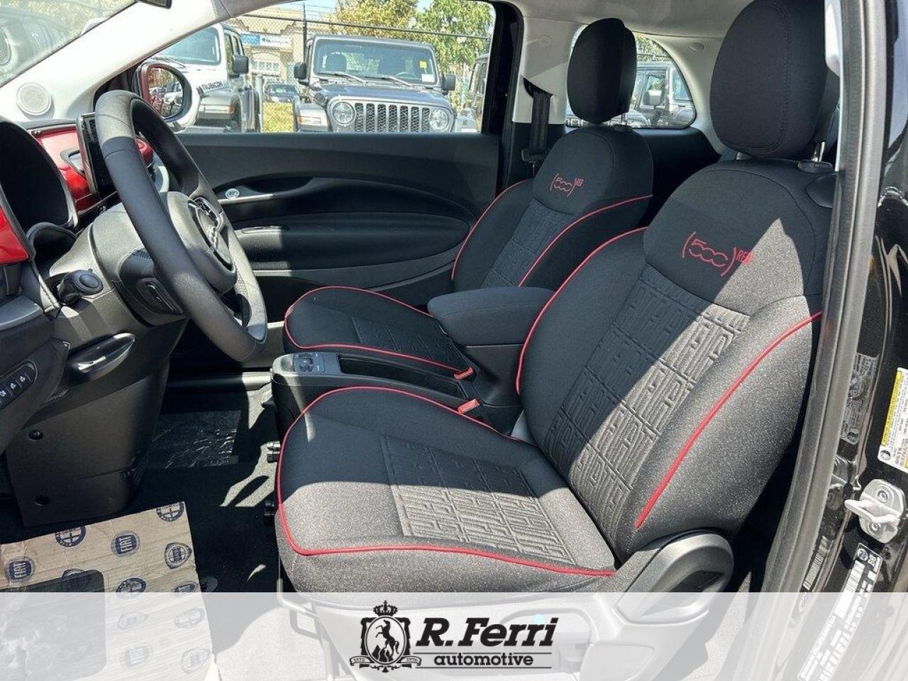 2025 Fiat 500E Base 2dr Hatchback Photo