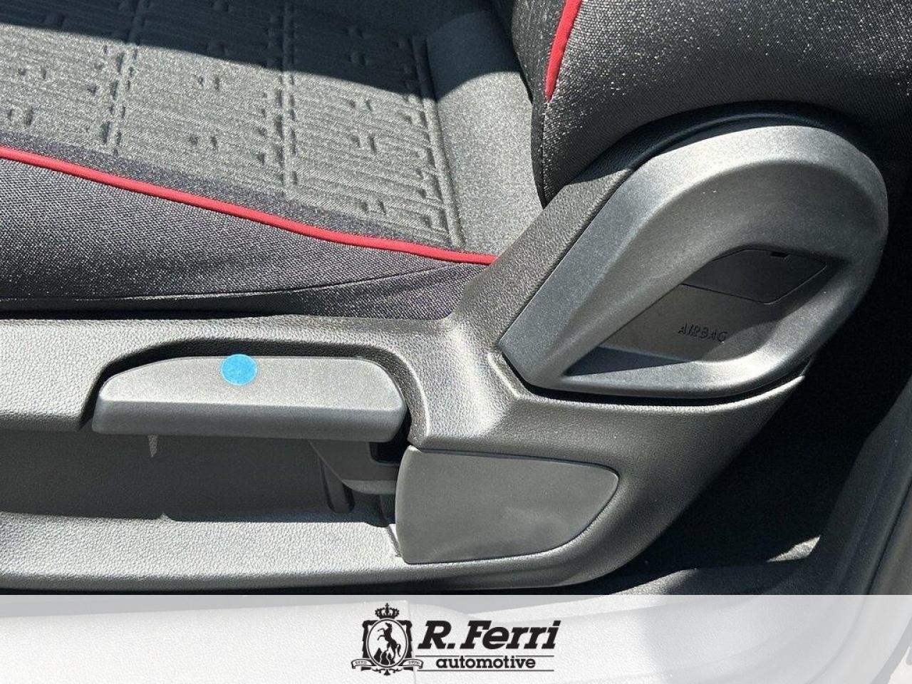 2025 Fiat 500E Base 2dr Hatchback Photo