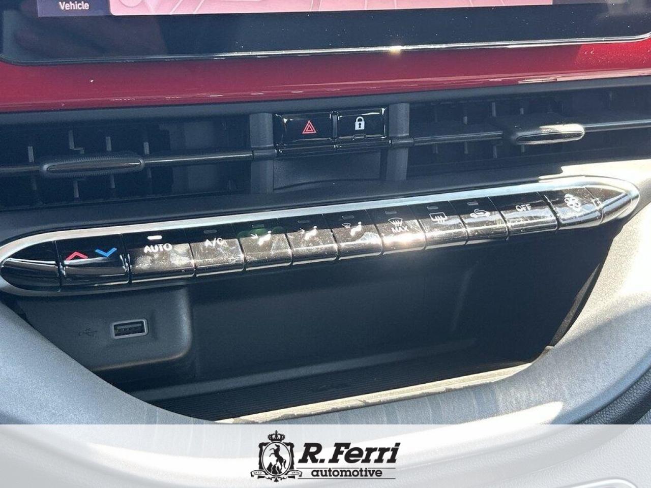 2025 Fiat 500E Base 2dr Hatchback Photo