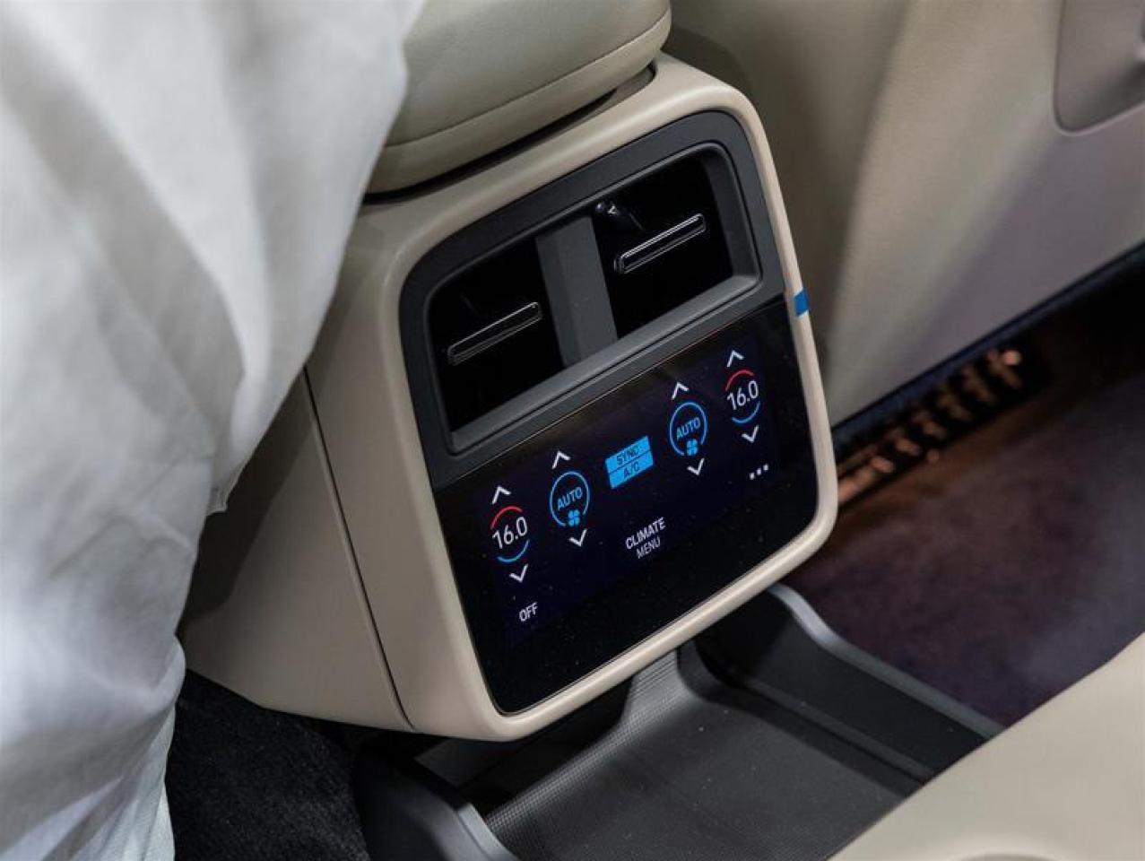 2025 Porsche Taycan  Photo