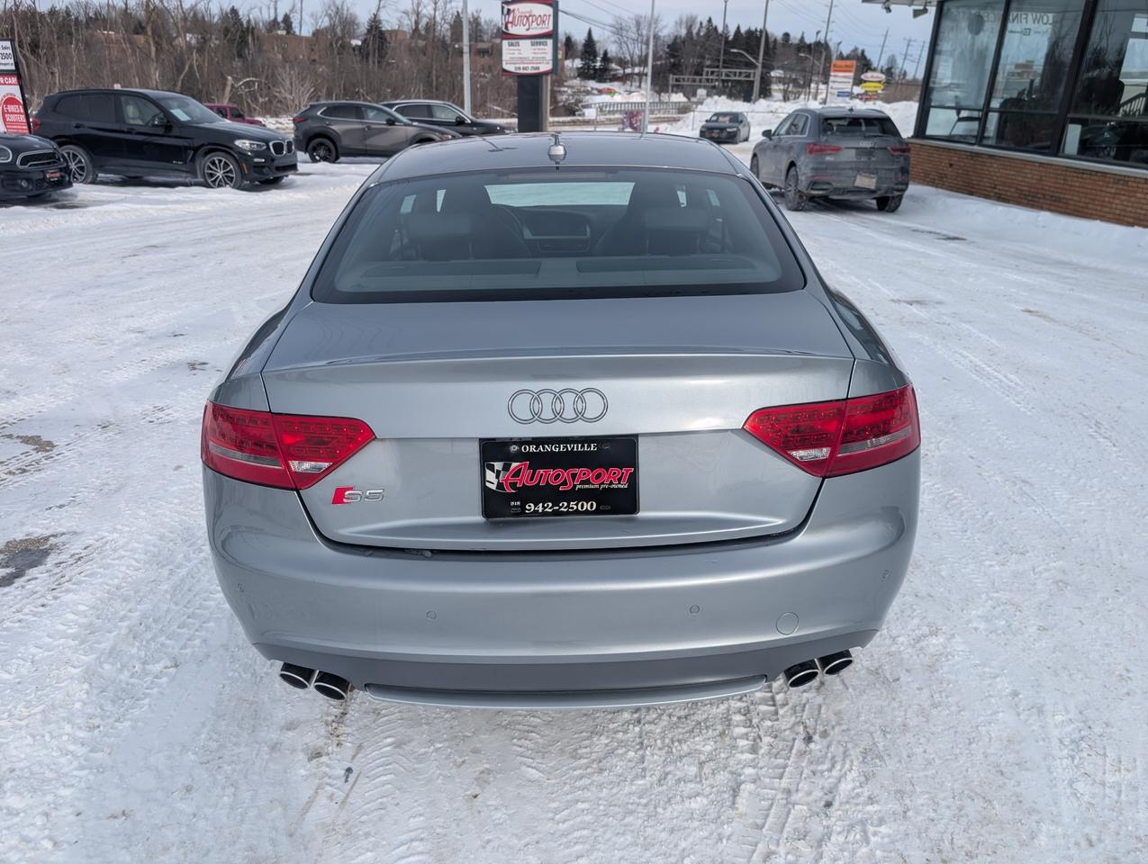 2011 Audi S5  Photo3