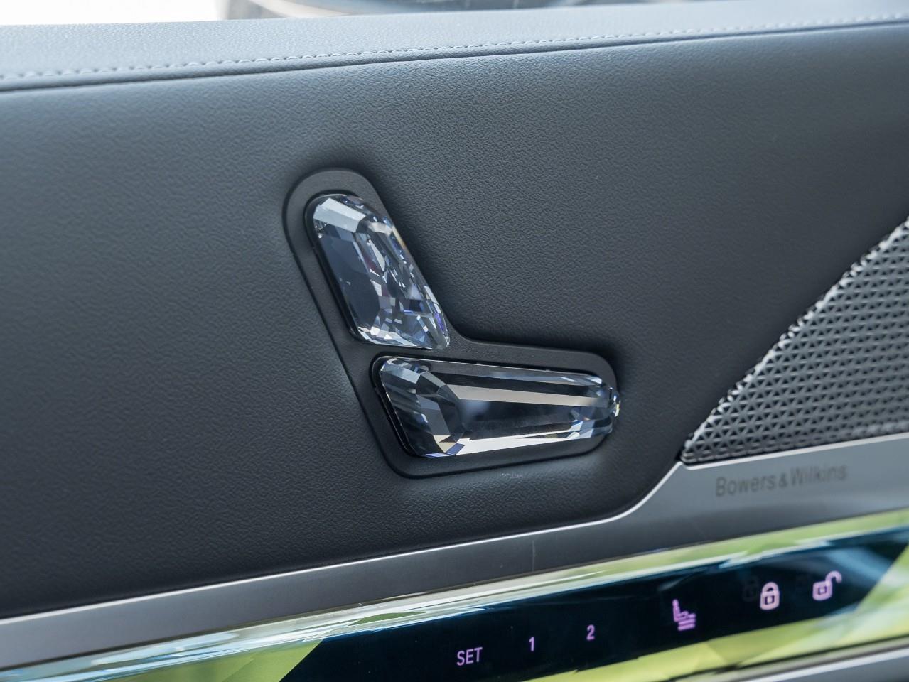 2025 BMW 760 i xDrive 4dr All-Wheel Drive Sedan Photo