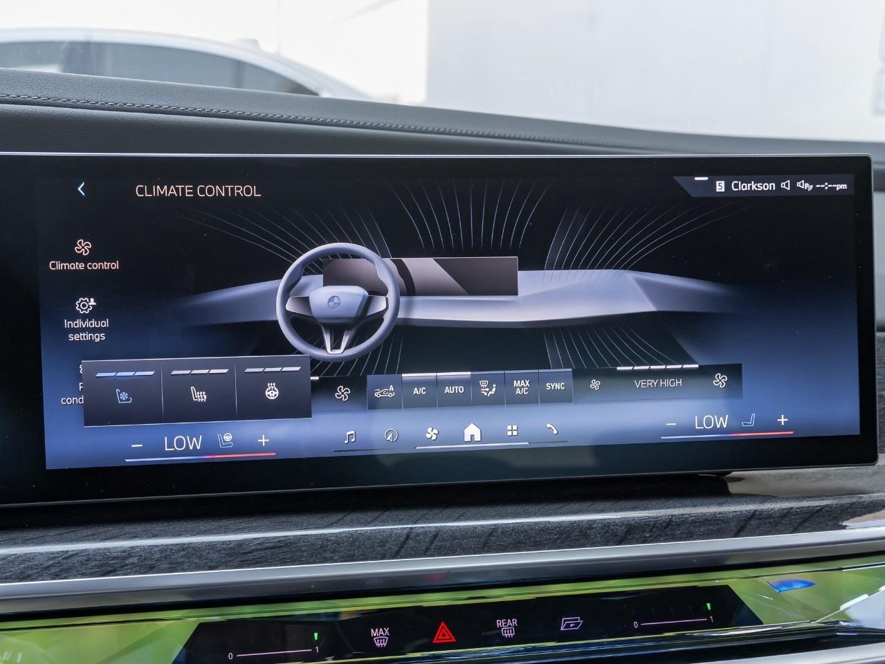 2025 BMW 760 i xDrive 4dr All-Wheel Drive Sedan Photo