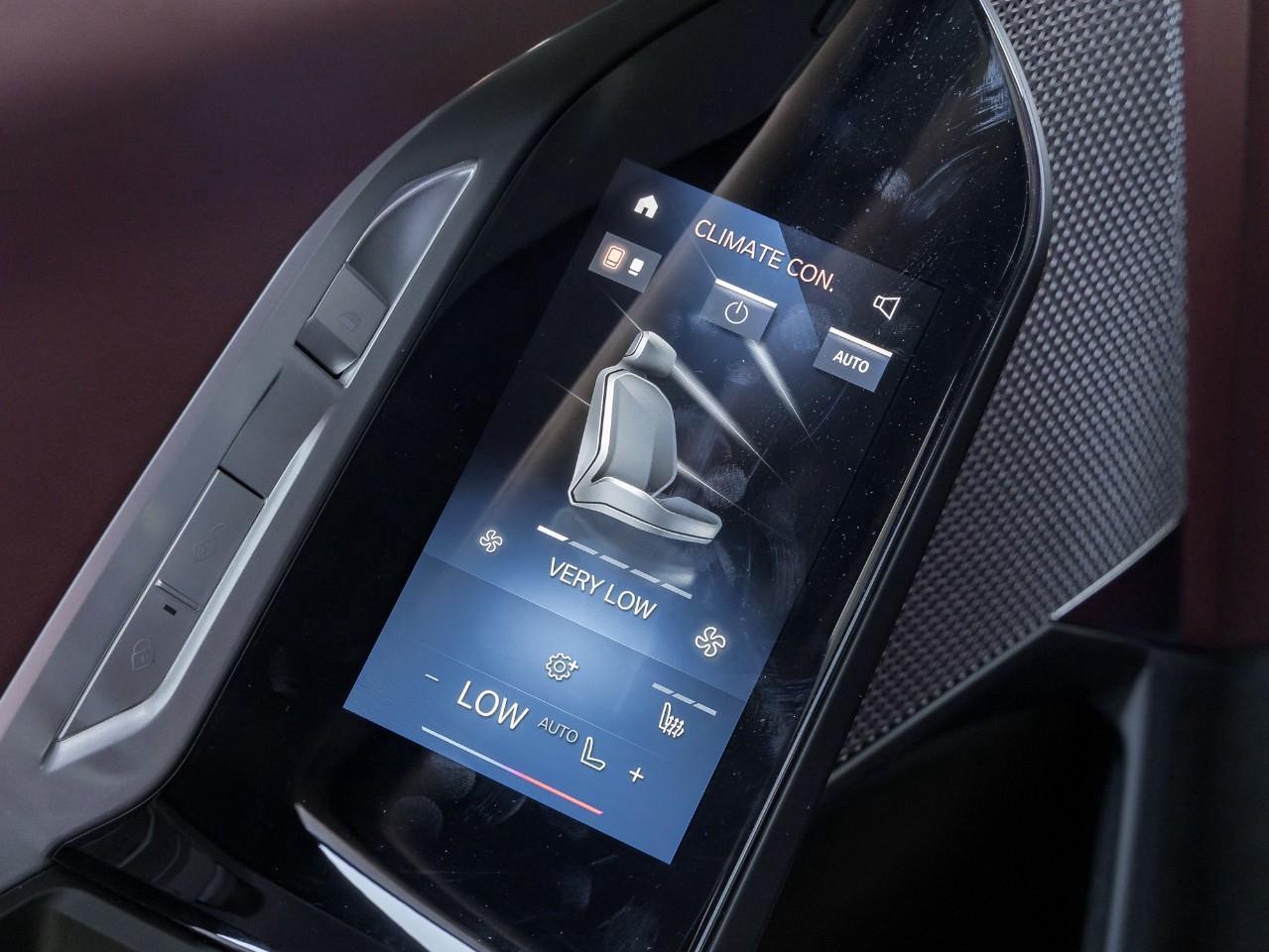 2025 BMW 760 i xDrive 4dr All-Wheel Drive Sedan Photo