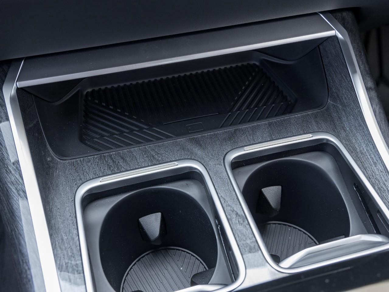 2025 BMW 760 i xDrive 4dr All-Wheel Drive Sedan Photo