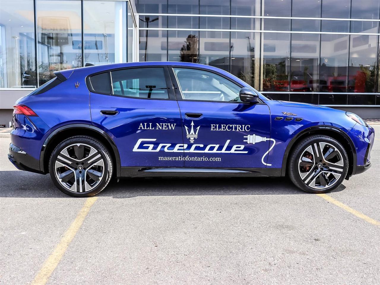 2025 Maserati Grecale Folgore Base All-Wheel Drive Sport Utility Photo2