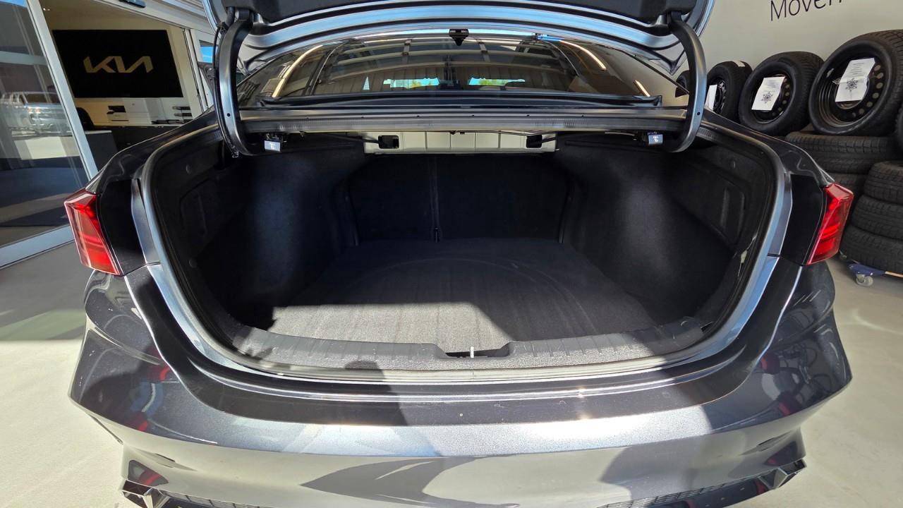 2022 Kia Forte EX+ 4dr Sedan Photo