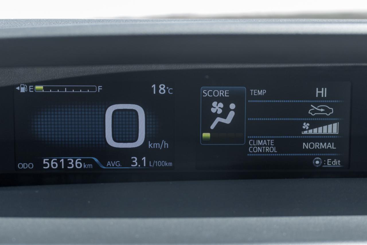 2021 Toyota Prius Prime Upgrade 5dr Hatchback Photo