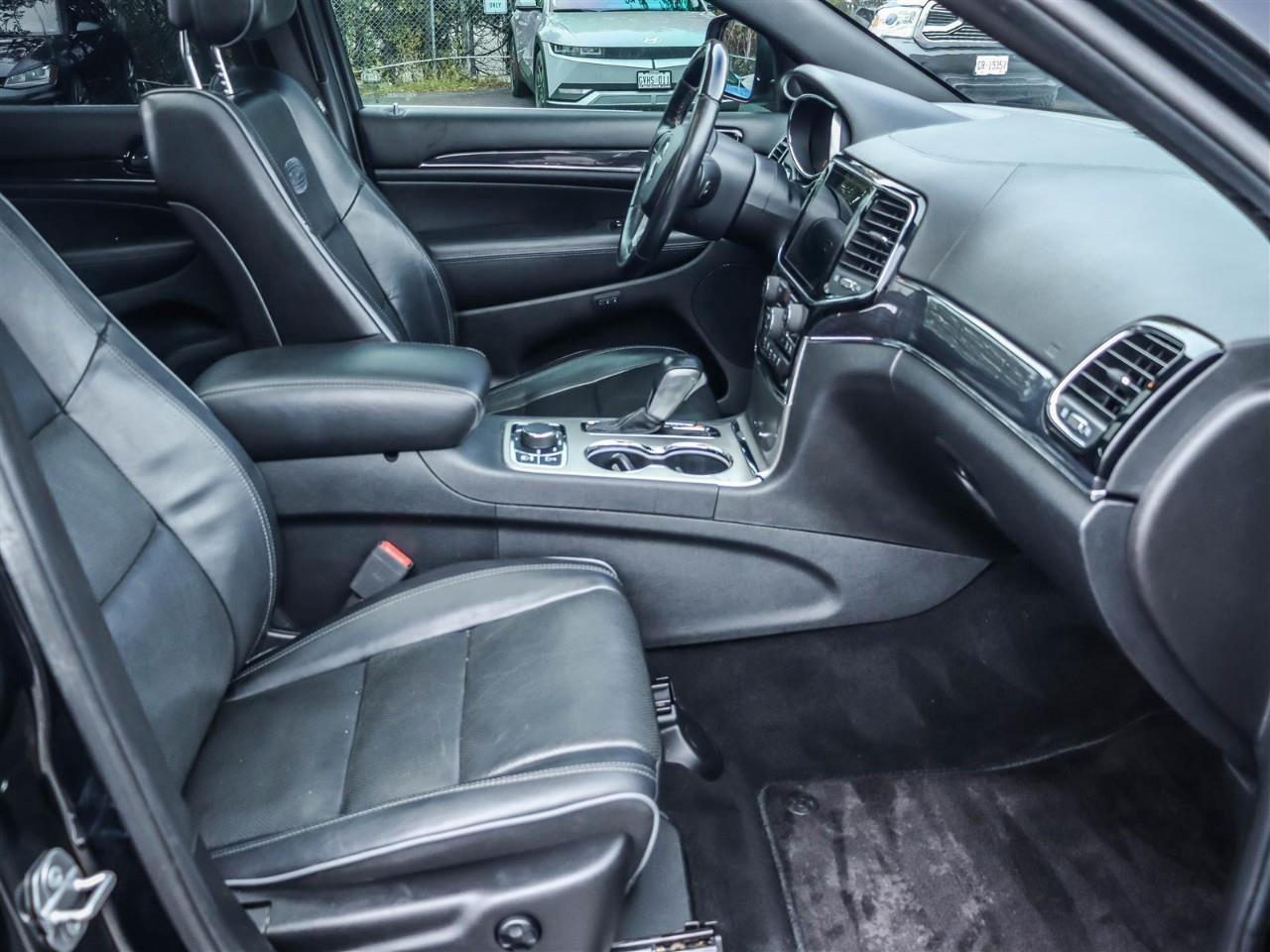 2019 Jeep Grand Cherokee Overland 4dr 4x4 Photo