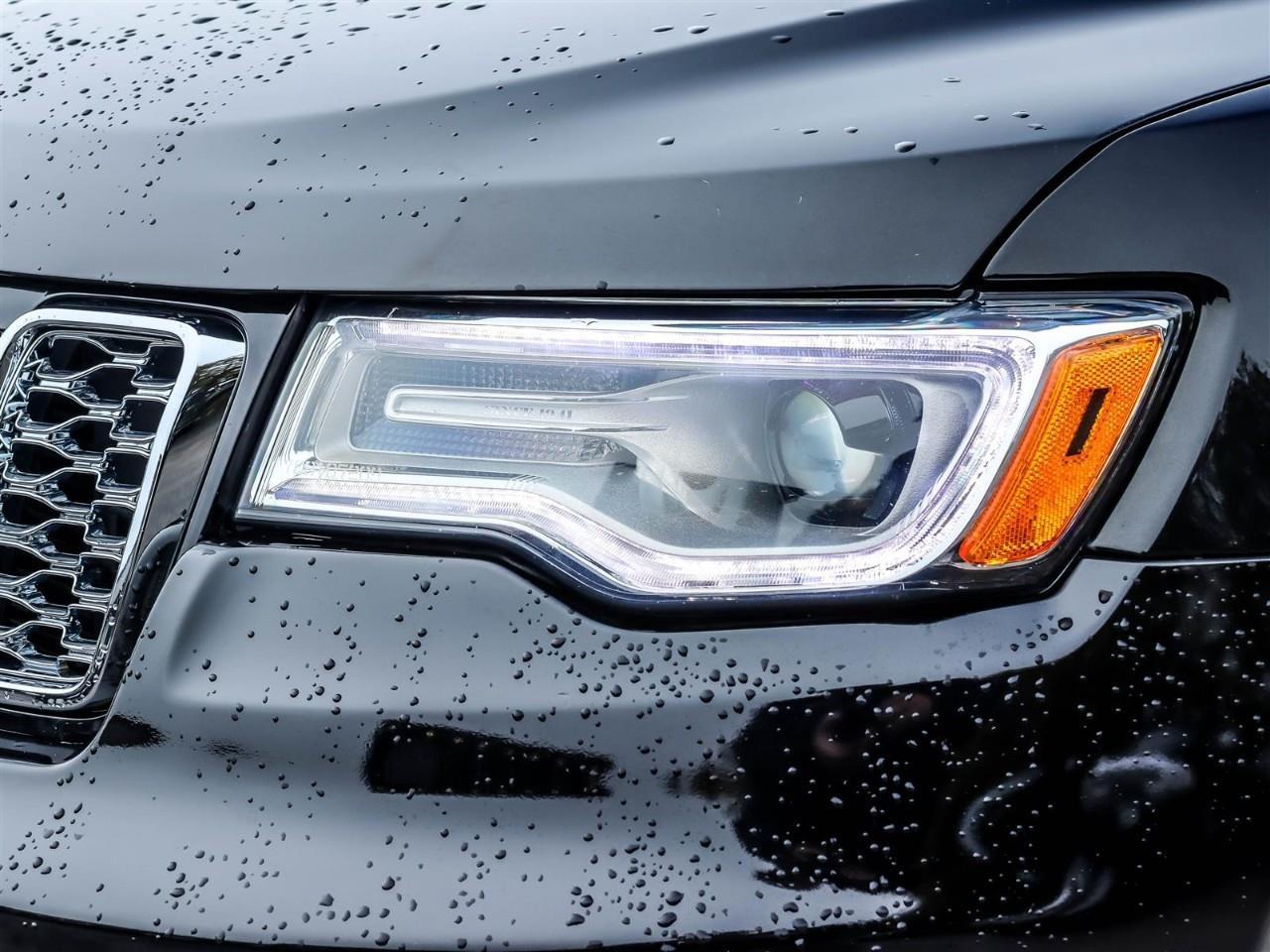 2019 Jeep Grand Cherokee Overland 4dr 4x4 Photo