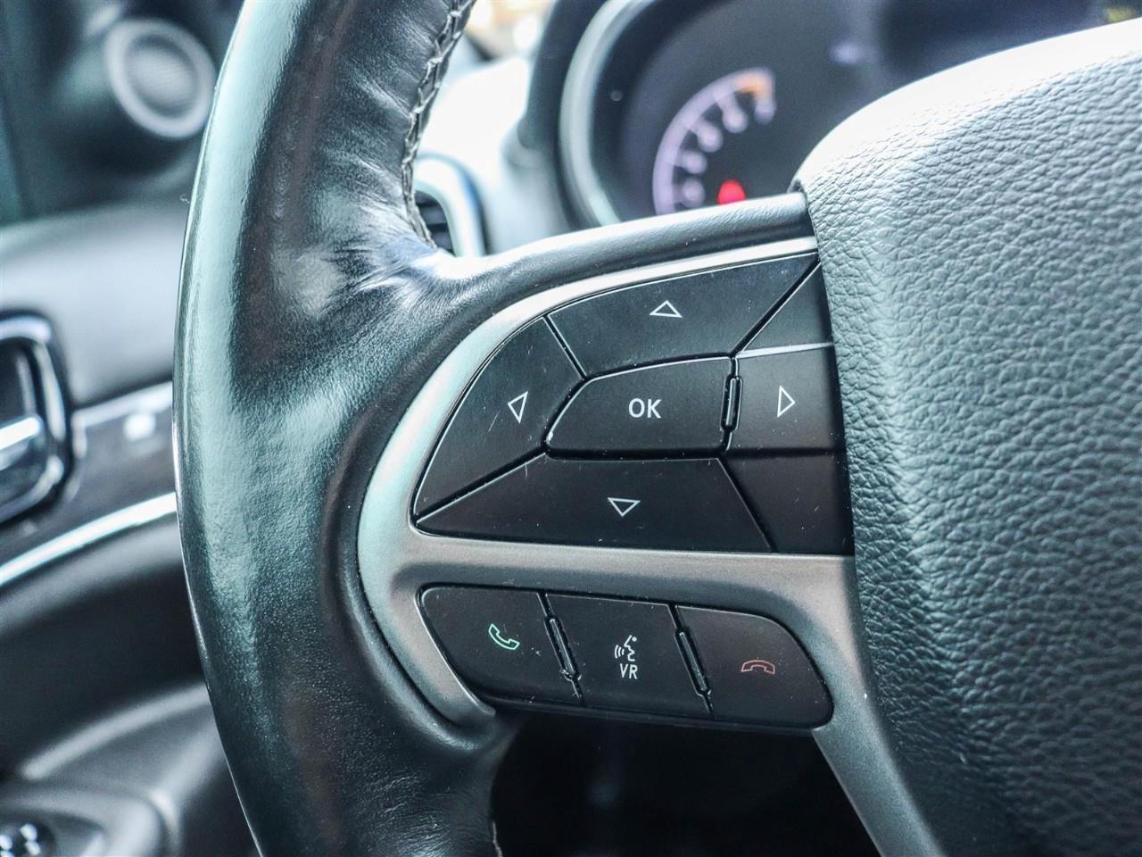 2019 Jeep Grand Cherokee Overland 4dr 4x4 Photo