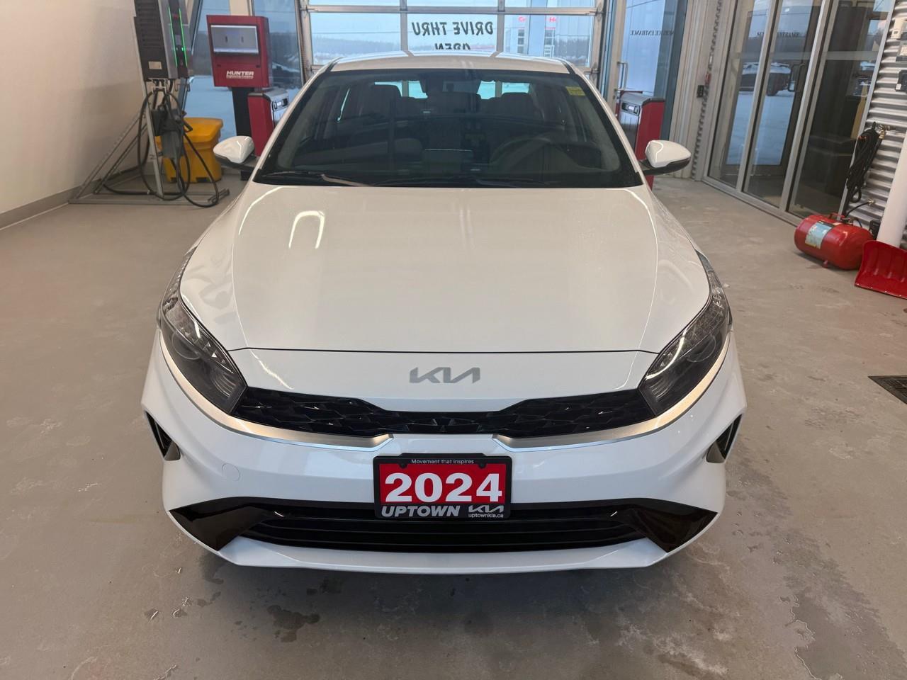 2024 Kia Forte EX 4dr Sedan Photo