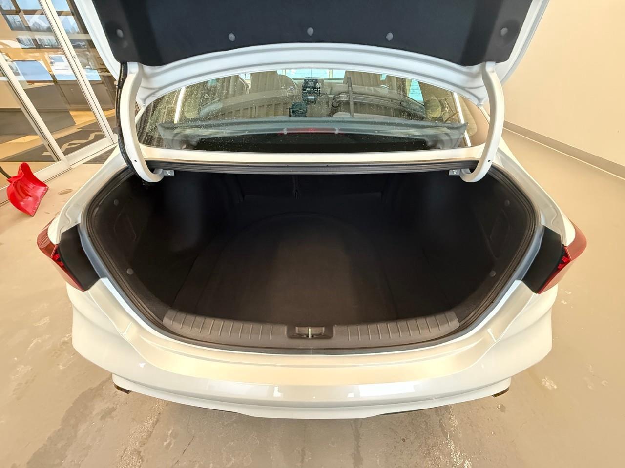 2024 Kia Forte EX 4dr Sedan Photo