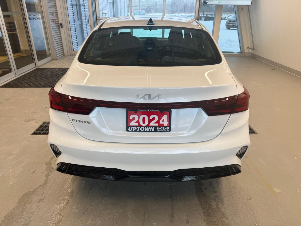 2024 Kia Forte EX 4dr Sedan Photo