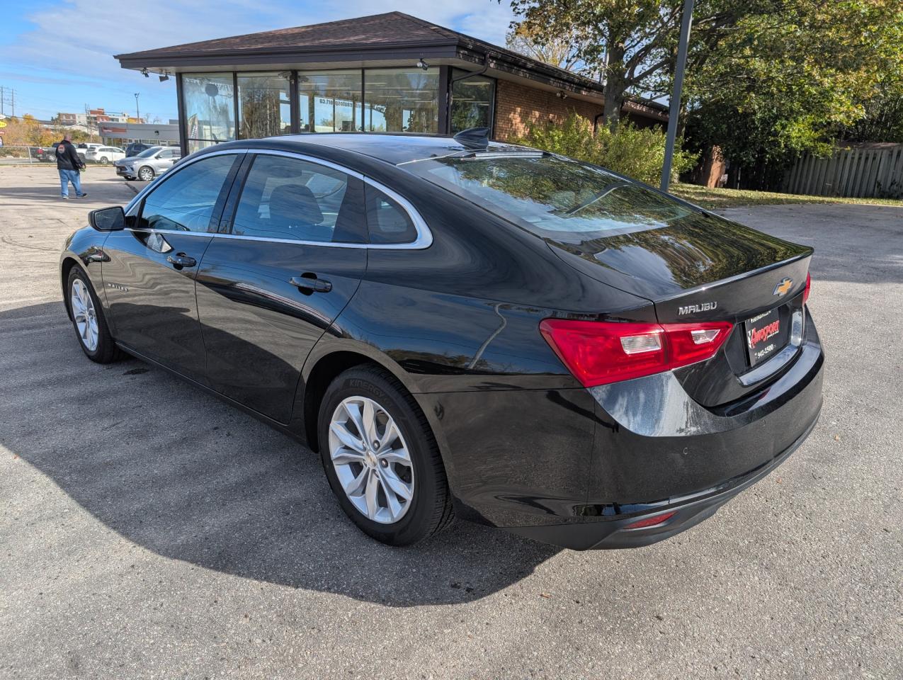 2024 Chevrolet Malibu 1LT 4dr Sedan Photo2