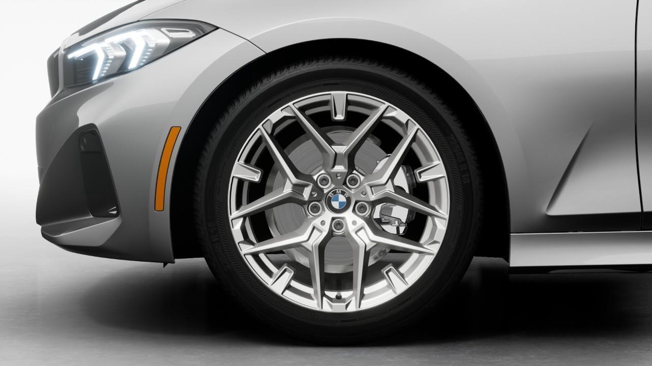 2025 BMW 330 i xDrive 4dr All-Wheel Drive Sedan Photo