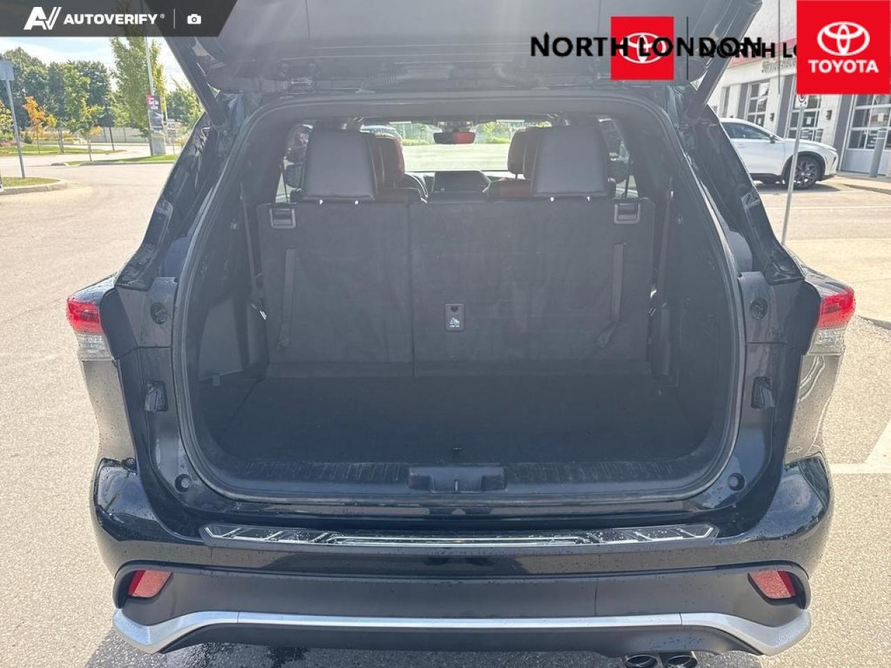 2023 Toyota Highlander XSE 4dr All-Wheel Drive Photo