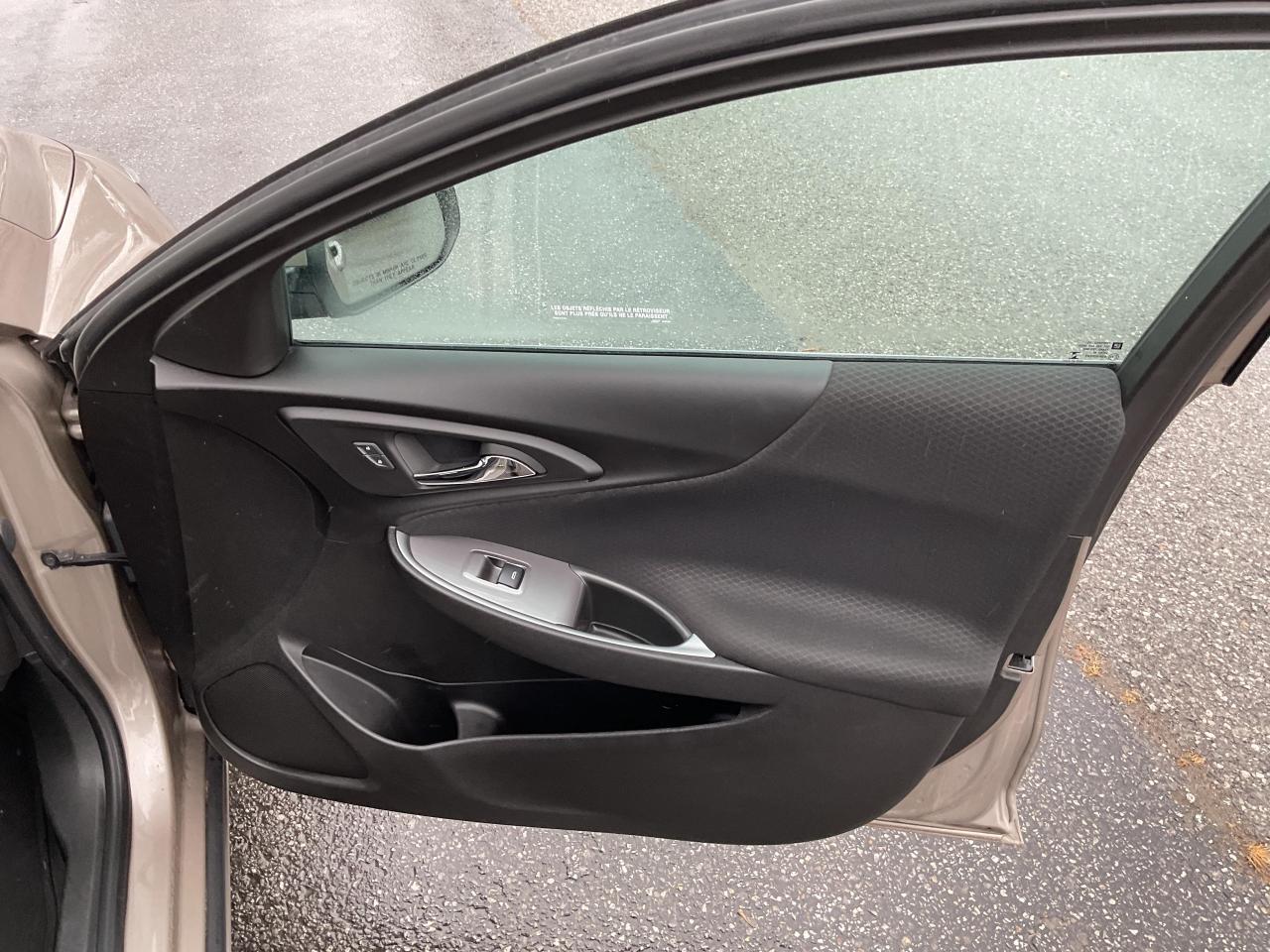 2023 Chevrolet Malibu 1LT 4dr Sedan Photo