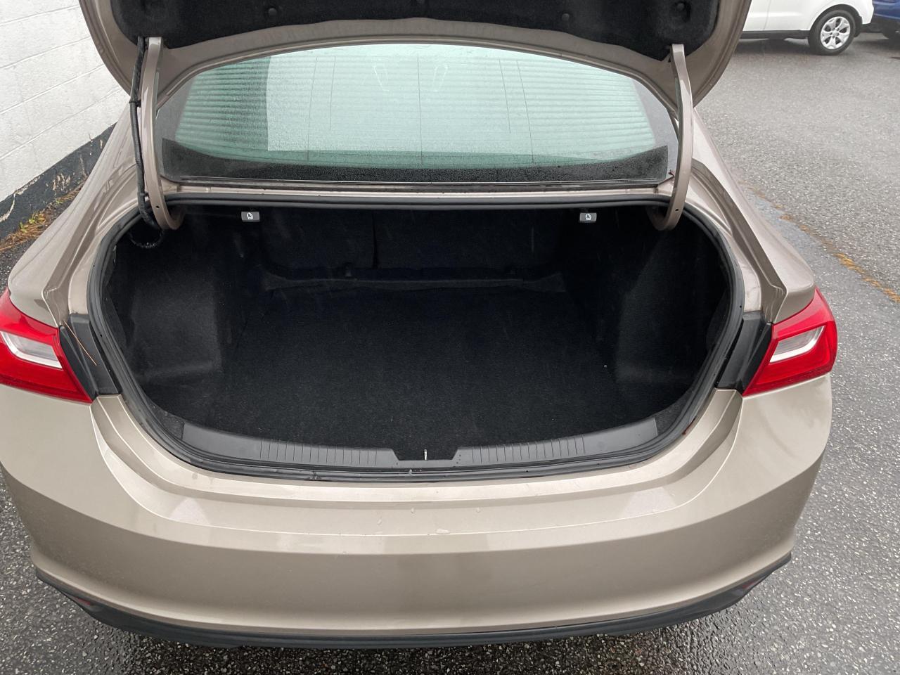 2023 Chevrolet Malibu 1LT 4dr Sedan Photo