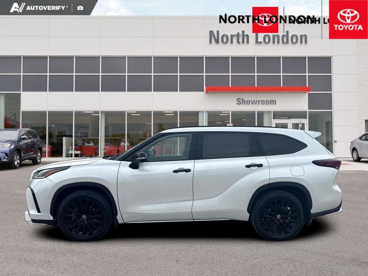 2024 Toyota Highlander  Photo2