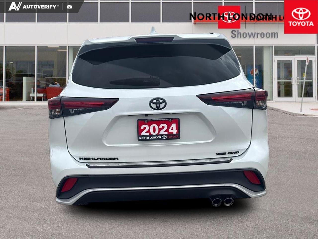 2024 Toyota Highlander  Photo4