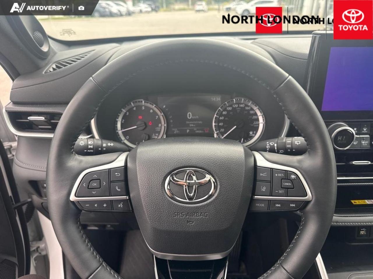 2024 Toyota Highlander  Photo