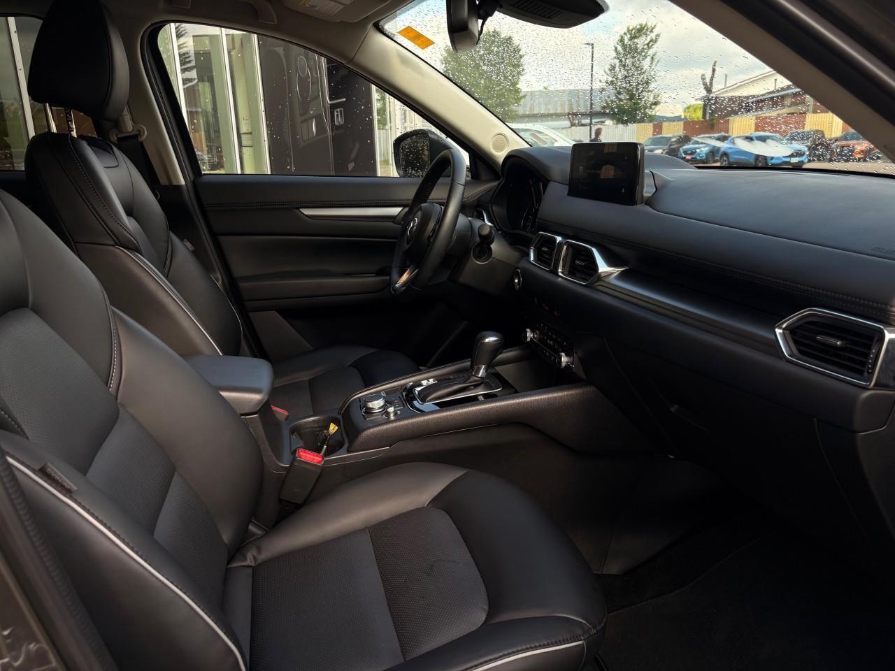 2025 Mazda CX-5  Photo