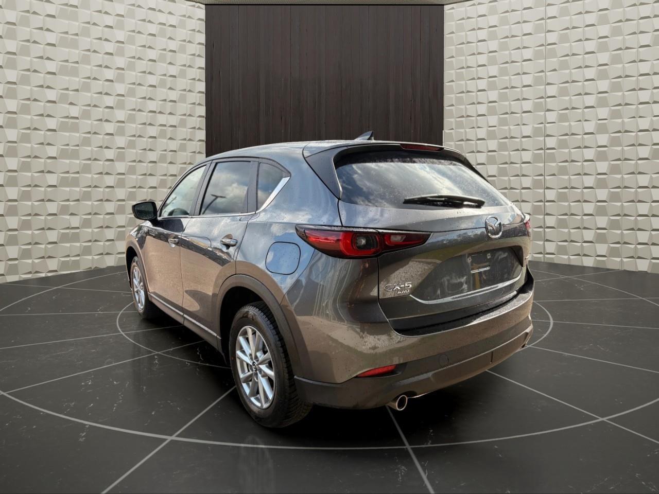 2025 Mazda CX-5  Photo