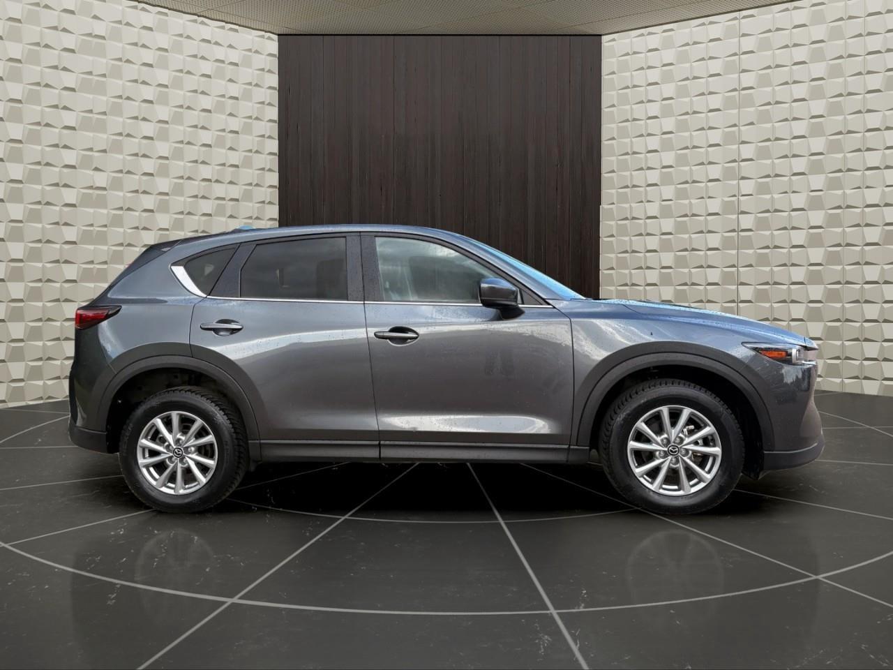 2025 Mazda CX-5  Photo