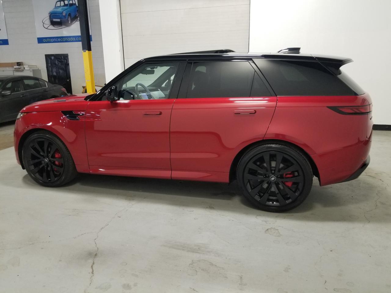 2024 Land Rover Range Rover Sport Dynamic HSE 4dr All-Wheel Drive Photo