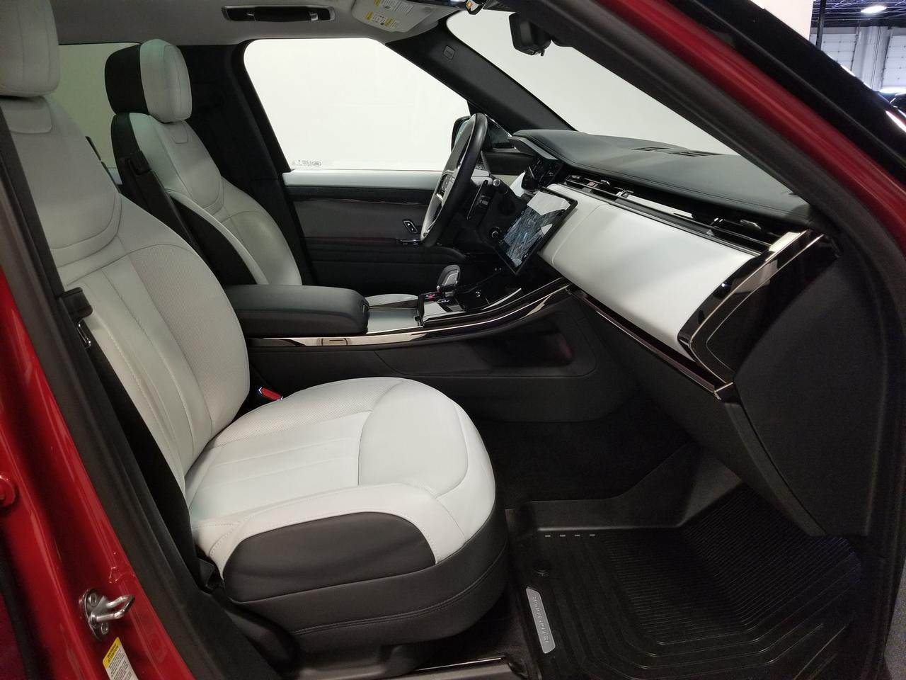 2024 Land Rover Range Rover Sport Dynamic HSE 4dr All-Wheel Drive Photo