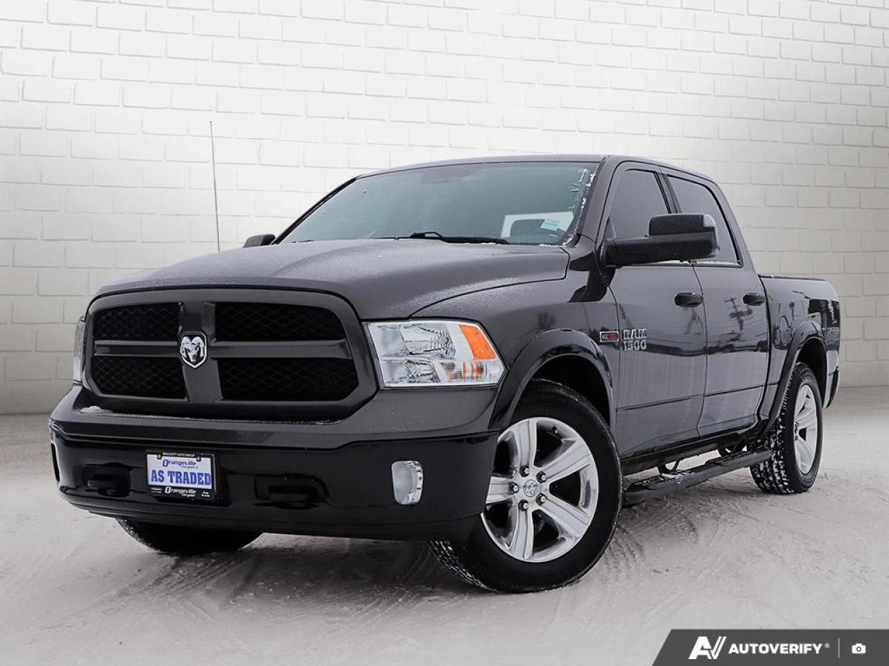 2016 RAM 1500 4WD Crew Cab 5.7 Ft Box Outdoorsman Photo0