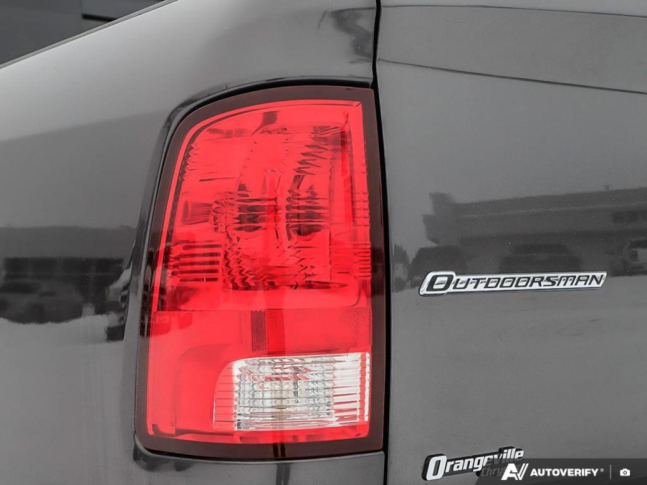 2016 RAM 1500 4WD Crew Cab 5.7 Ft Box Outdoorsman Photo