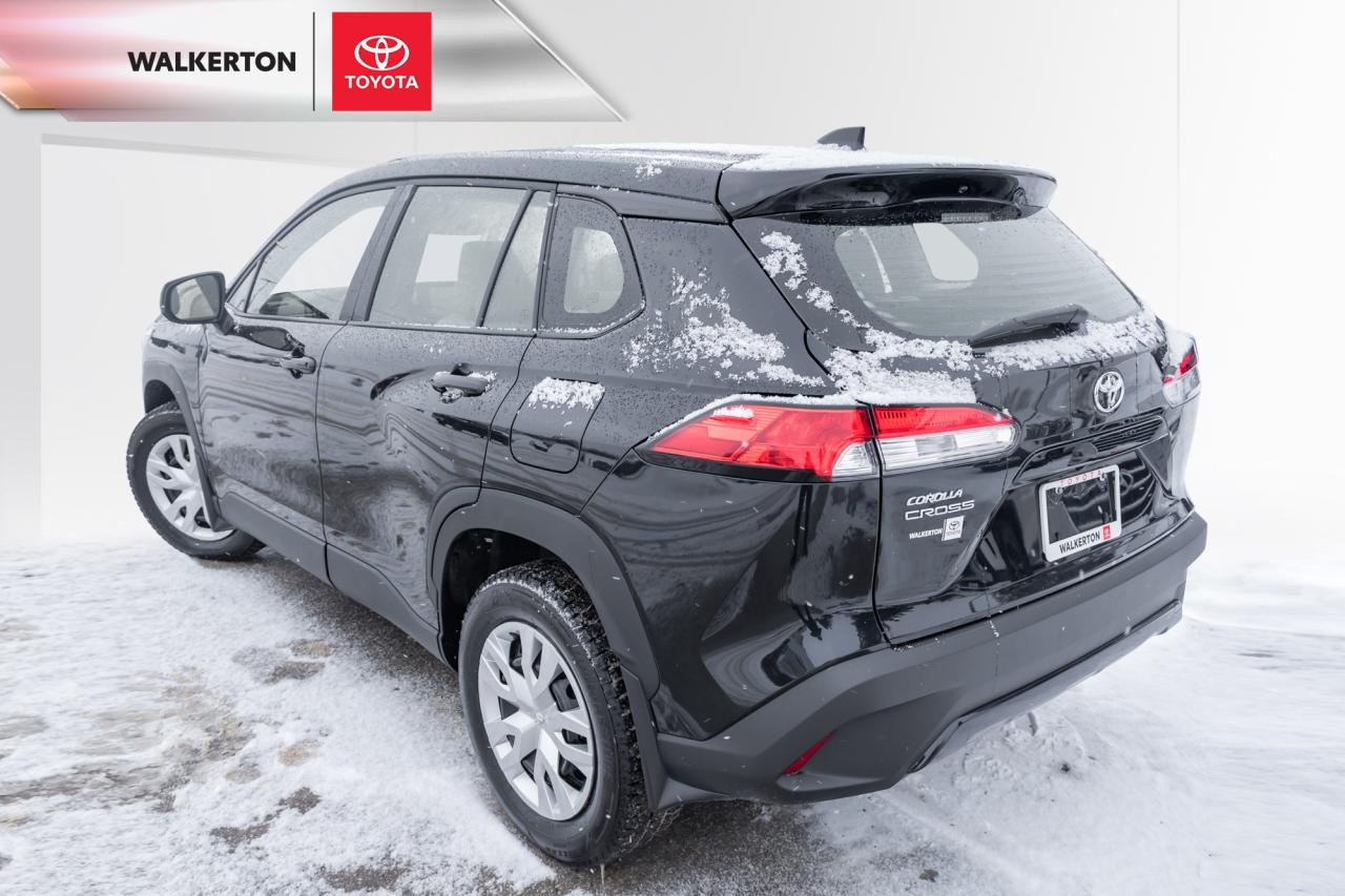 2024 Toyota Corolla Cross L 4dr Front-Wheel Drive Photo