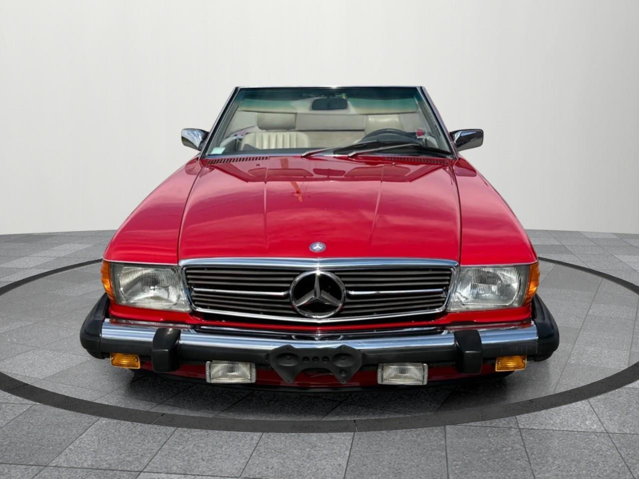 1989 Mercedes-Benz 560 SL  Photo