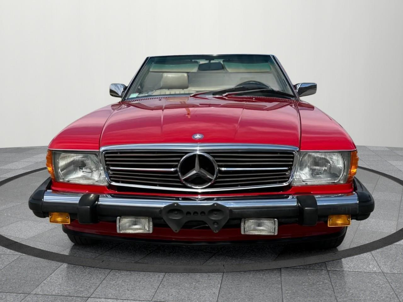 1989 Mercedes-Benz 560 SL  Photo