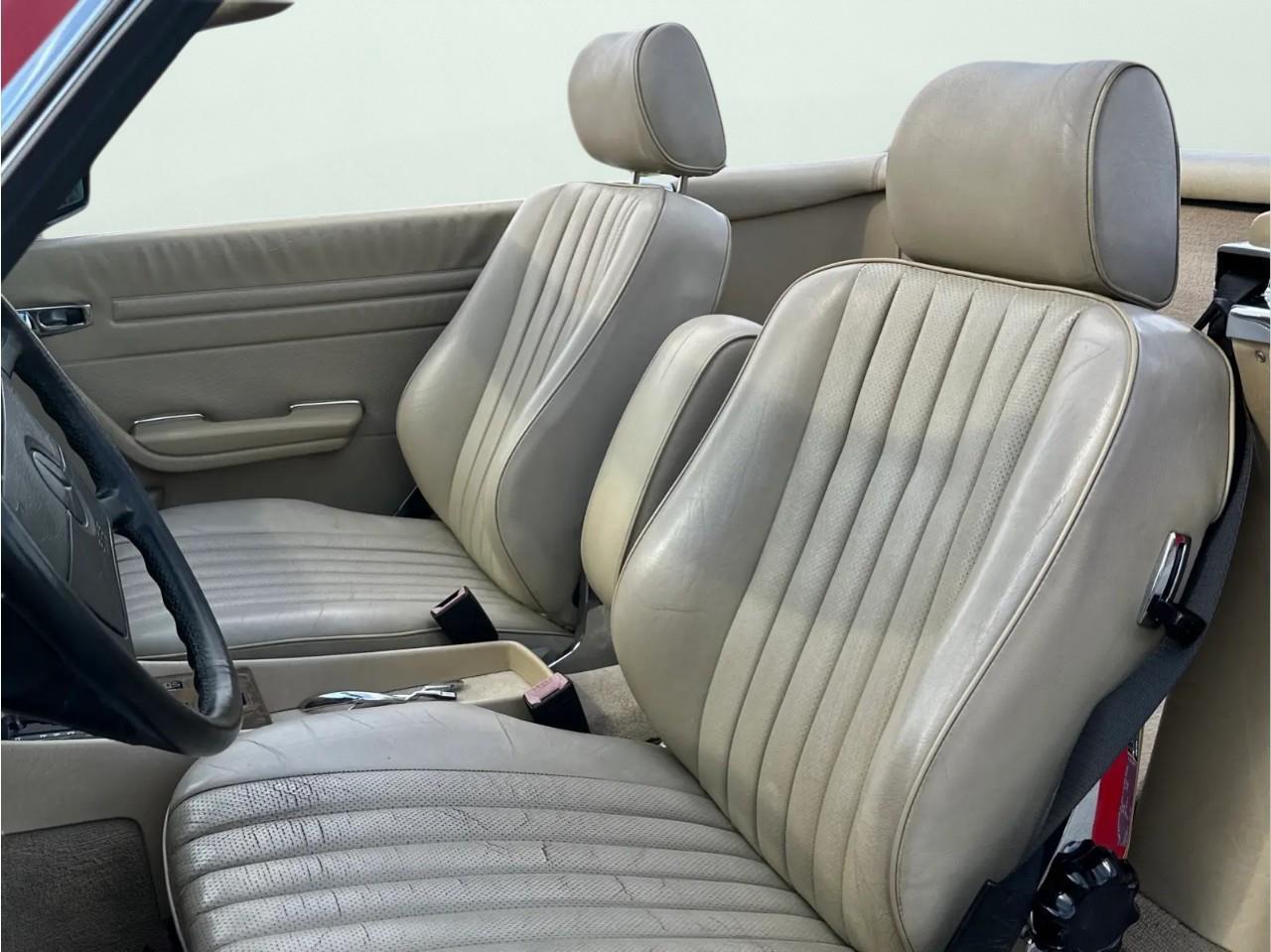 1989 Mercedes-Benz 560 SL  Photo