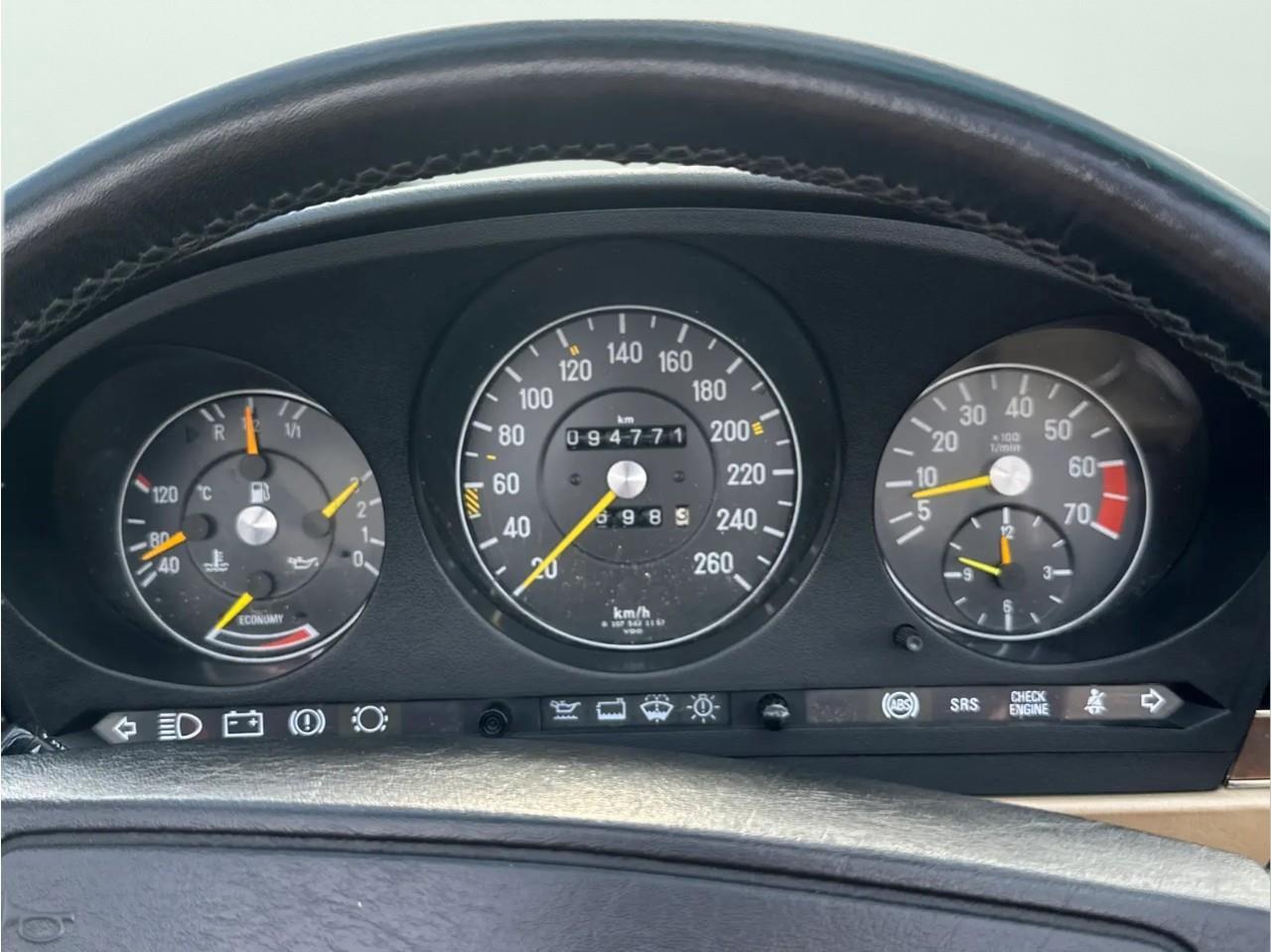 1989 Mercedes-Benz 560 SL  Photo