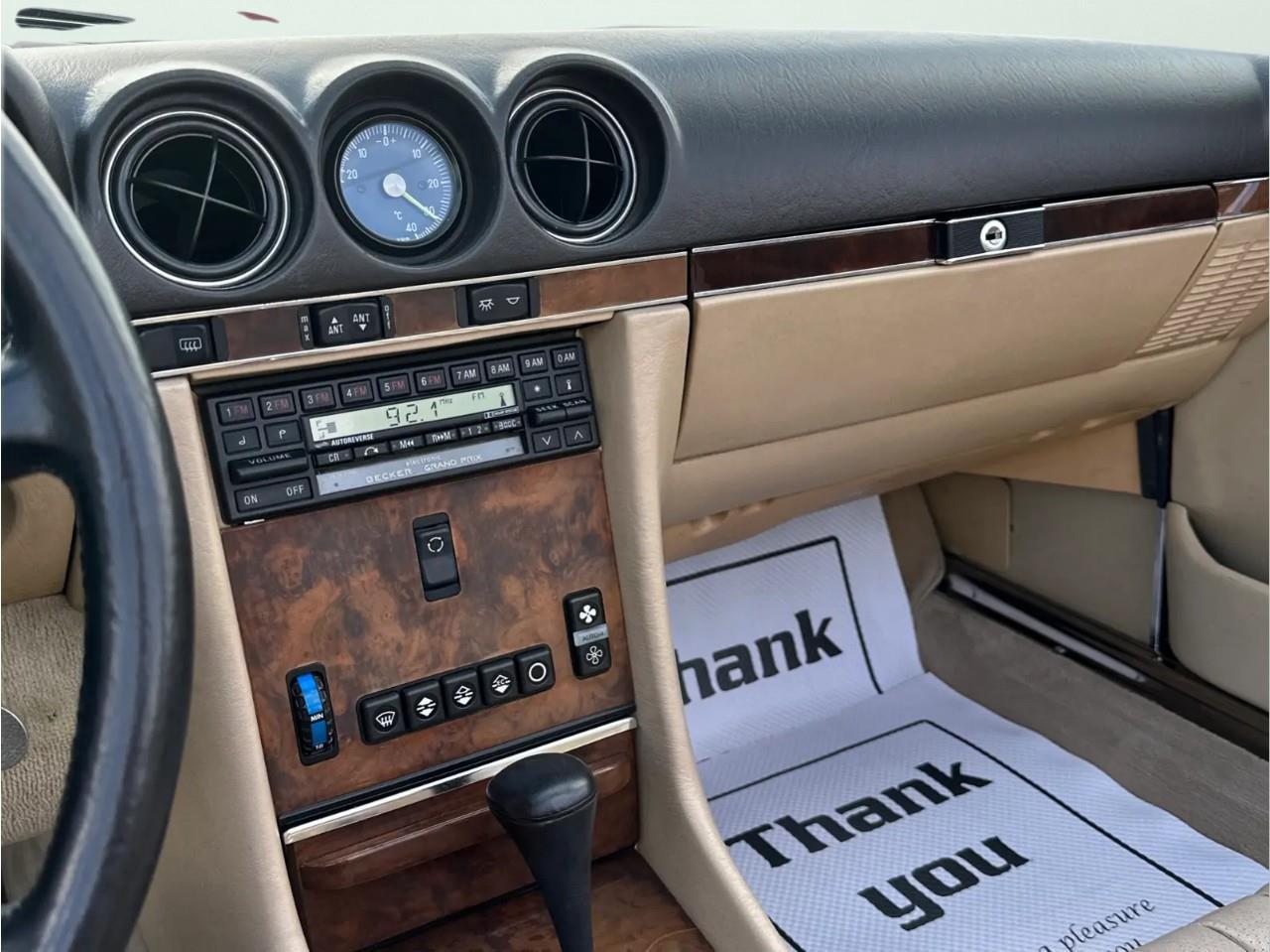 1989 Mercedes-Benz 560 SL  Photo