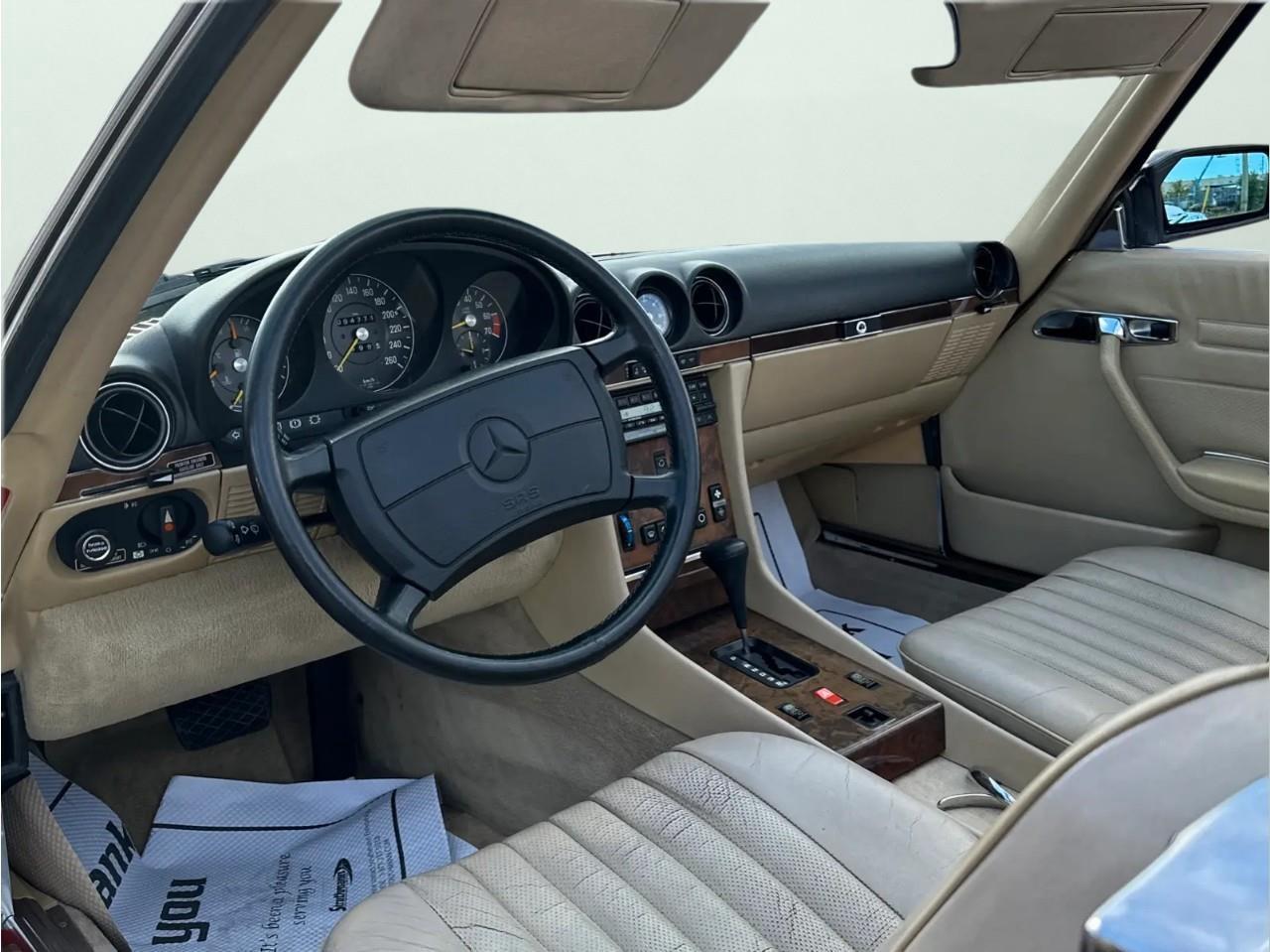 1989 Mercedes-Benz 560 SL  Photo