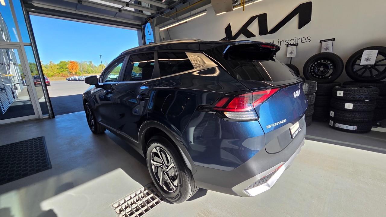 2023 Kia Sportage Hybrid EX 4dr All-Wheel Drive Photo