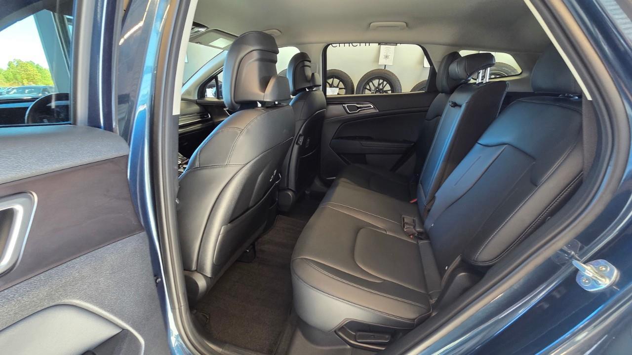 2023 Kia Sportage Hybrid EX 4dr All-Wheel Drive Photo