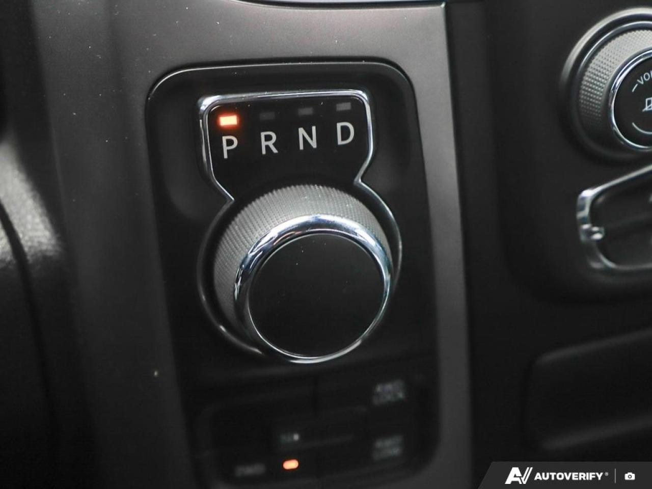 2021 RAM 1500 Classic WARLOCK 4X4 CREW CAB 5'7" BOX Photo