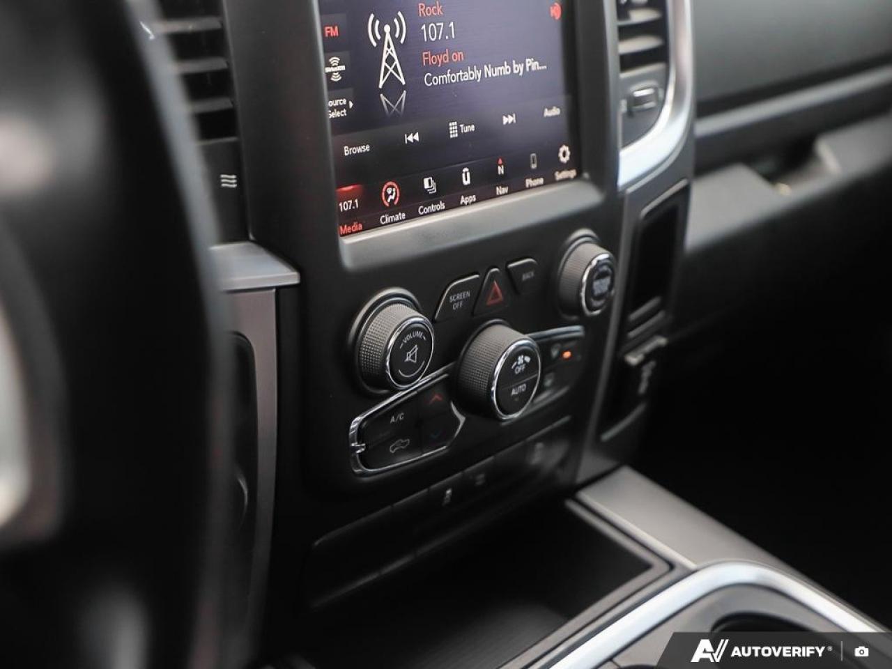 2021 RAM 1500 Classic WARLOCK 4X4 CREW CAB 5'7" BOX Photo