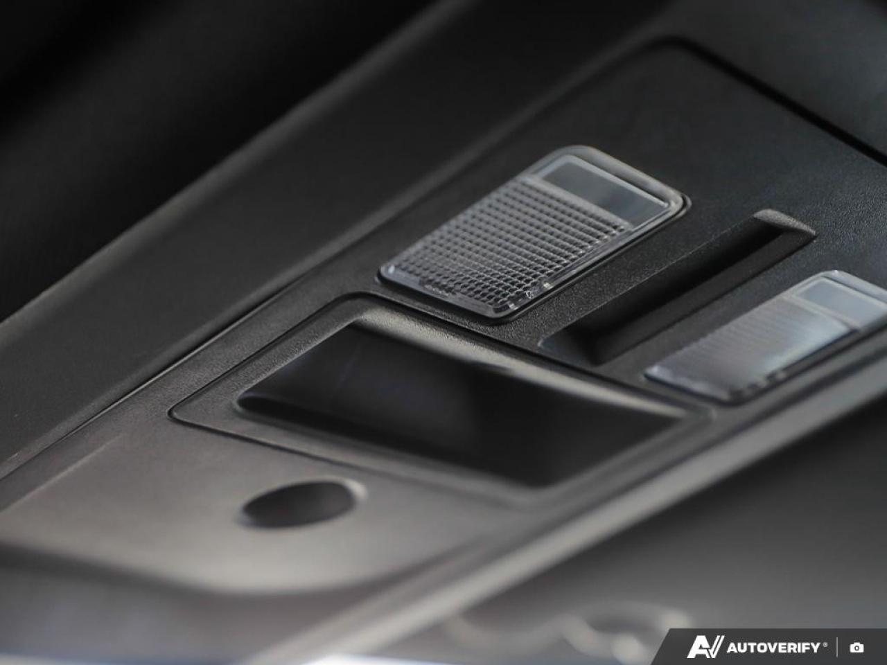 2021 RAM 1500 Classic WARLOCK 4X4 CREW CAB 5'7" BOX Photo