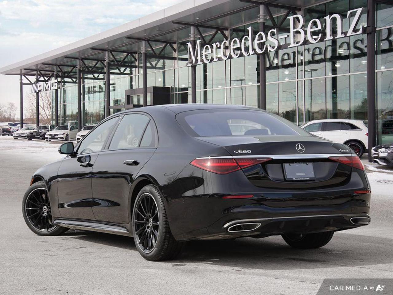 2025 Mercedes-Benz S-Class Base S 580 4dr All-Wheel Drive 4MATIC Sedan Photo3