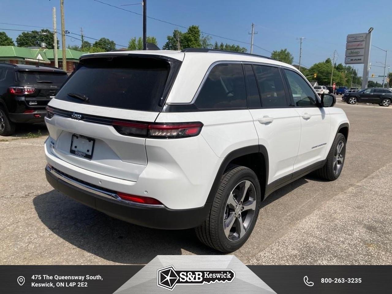 2023 Jeep Grand Cherokee 4xe Base 4dr 4x4 Photo4