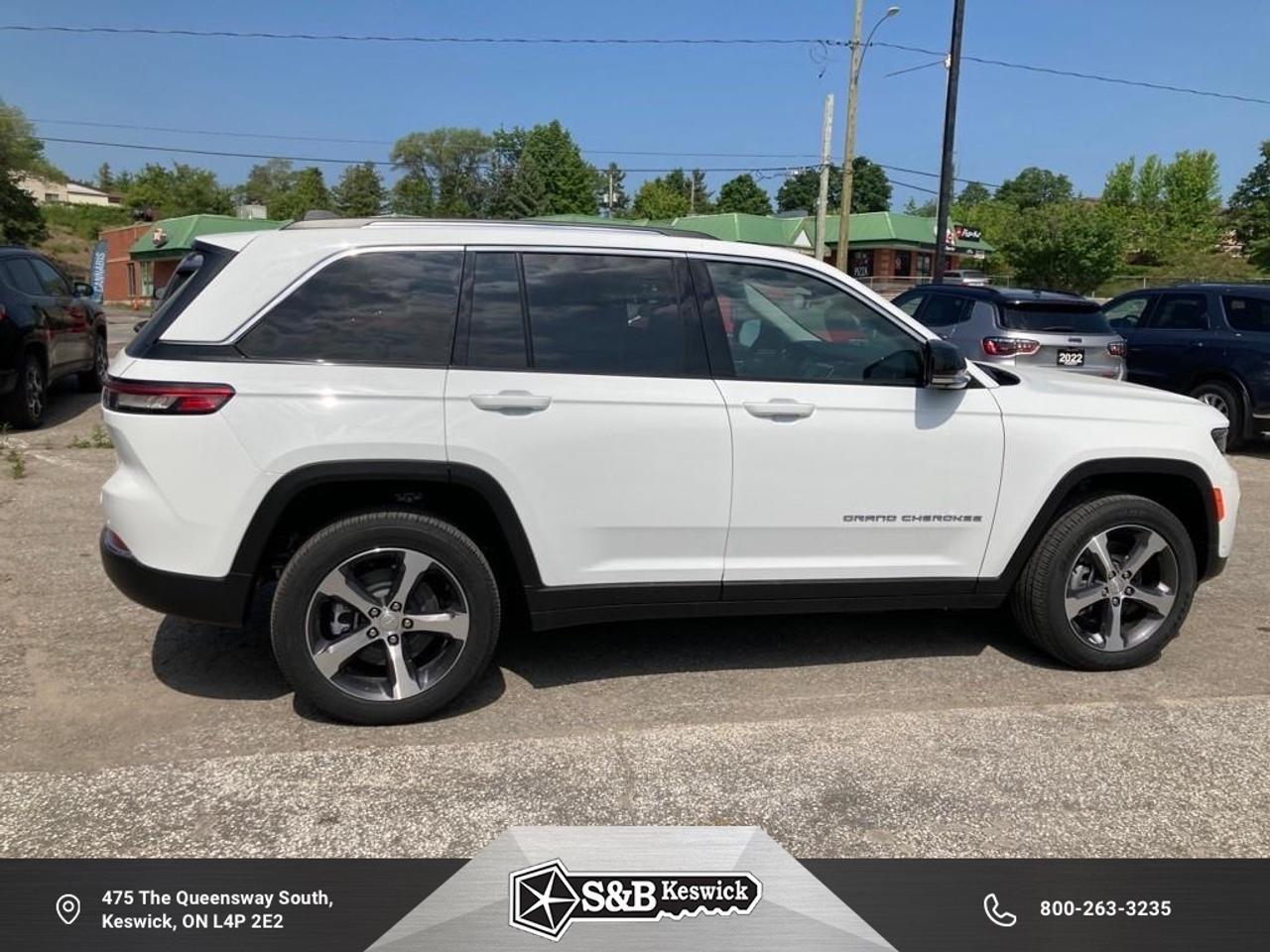 2023 Jeep Grand Cherokee 4xe Base 4dr 4x4 Photo