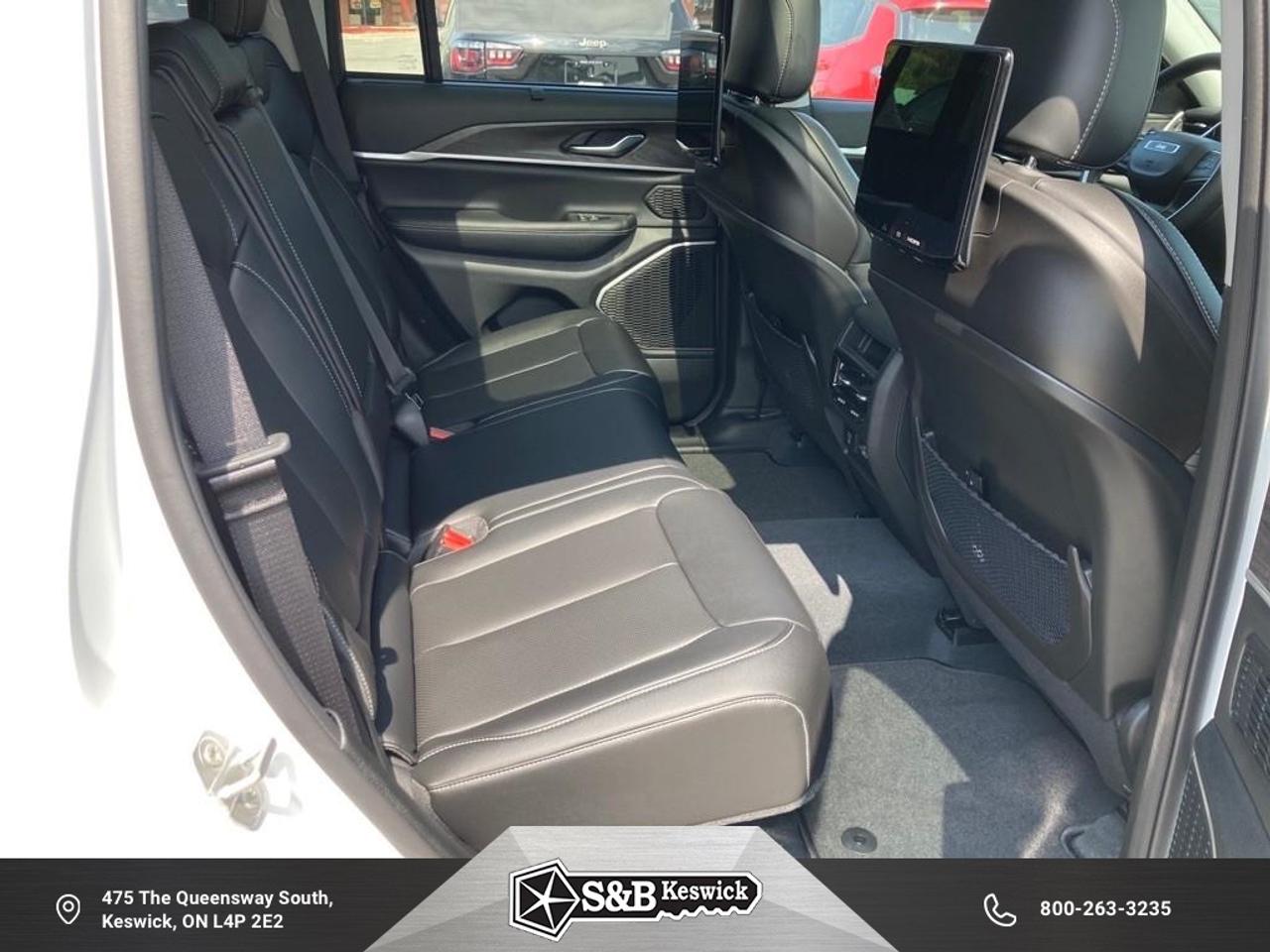 2023 Jeep Grand Cherokee 4xe Base 4dr 4x4 Photo