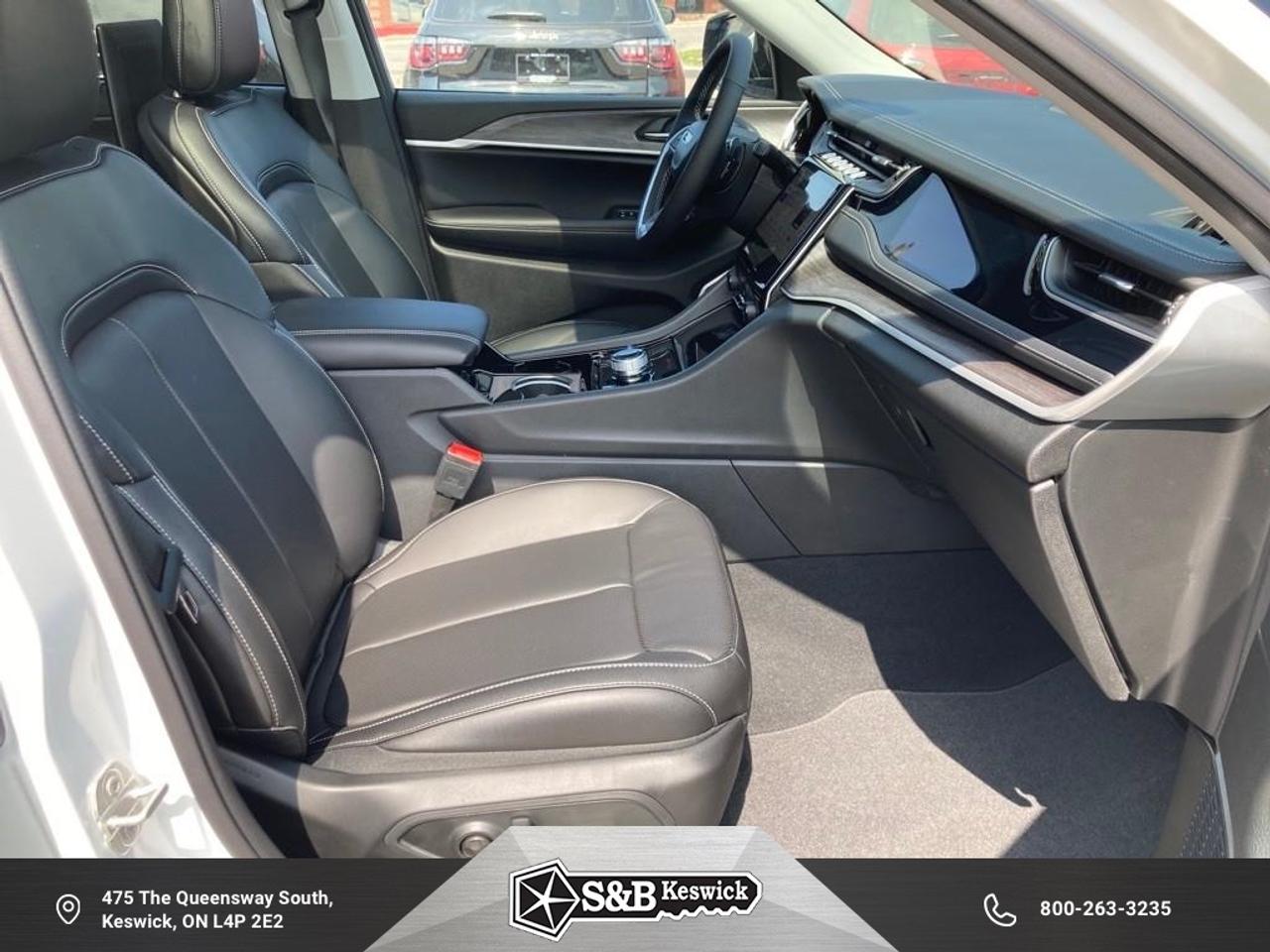 2023 Jeep Grand Cherokee 4xe Base 4dr 4x4 Photo